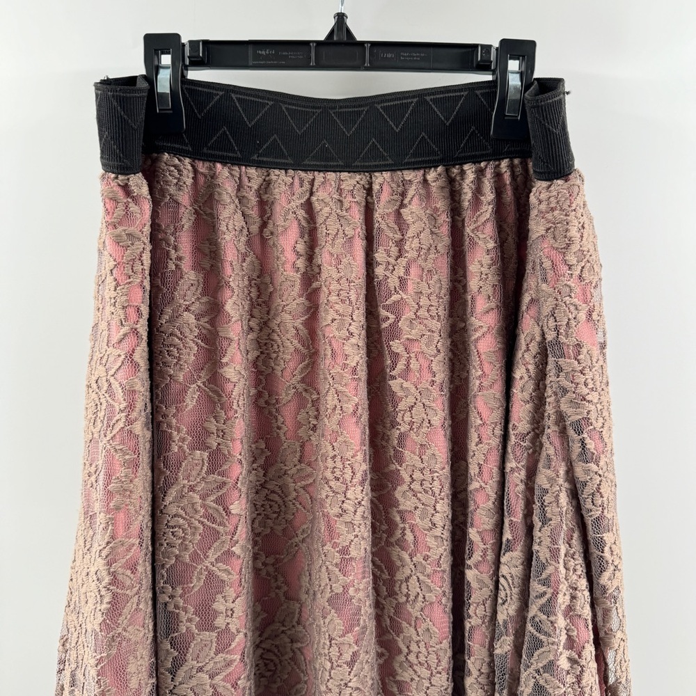 LuLaRoe Lola Skirt Brown Lace with Pink Peekaboo Lining Size Large - Picture 2 of 4